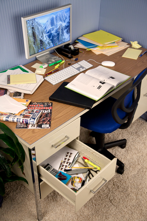 OfficeDesk-Before