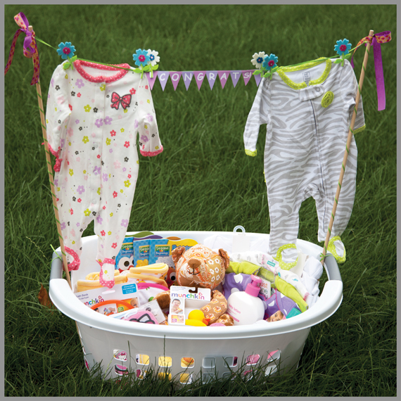 BABYSHOWERmain